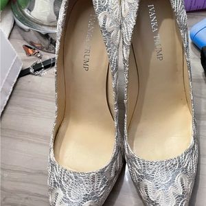 Ivanka trump like new beautiful and stunning 🤩